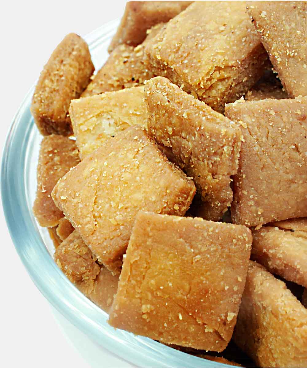 Milky Shakkarpara 250 Gm