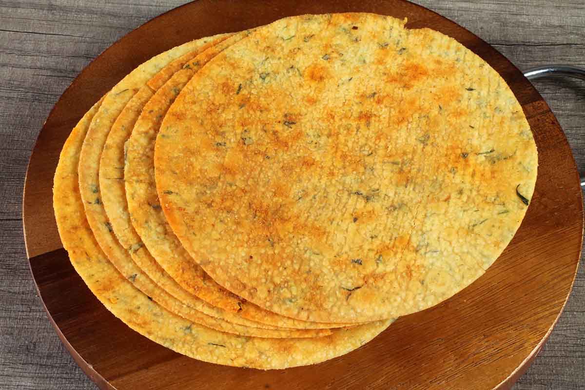 Whole Wheat Chora Kothmir Khakhra 250 Gm