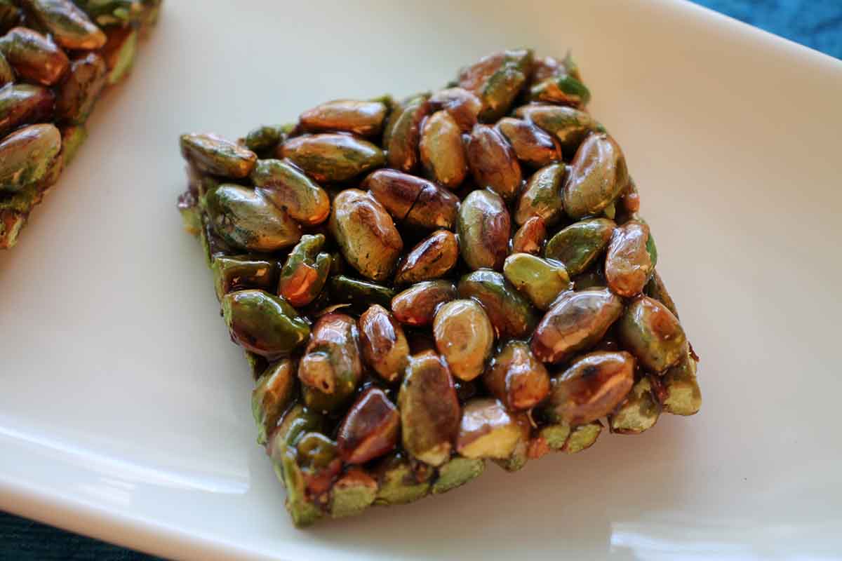 Stevia Pista Chikki Sweets 250 Gm