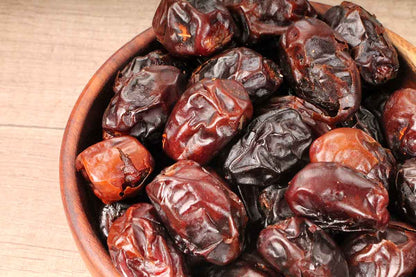 Black Dates With Seed 500 Gm