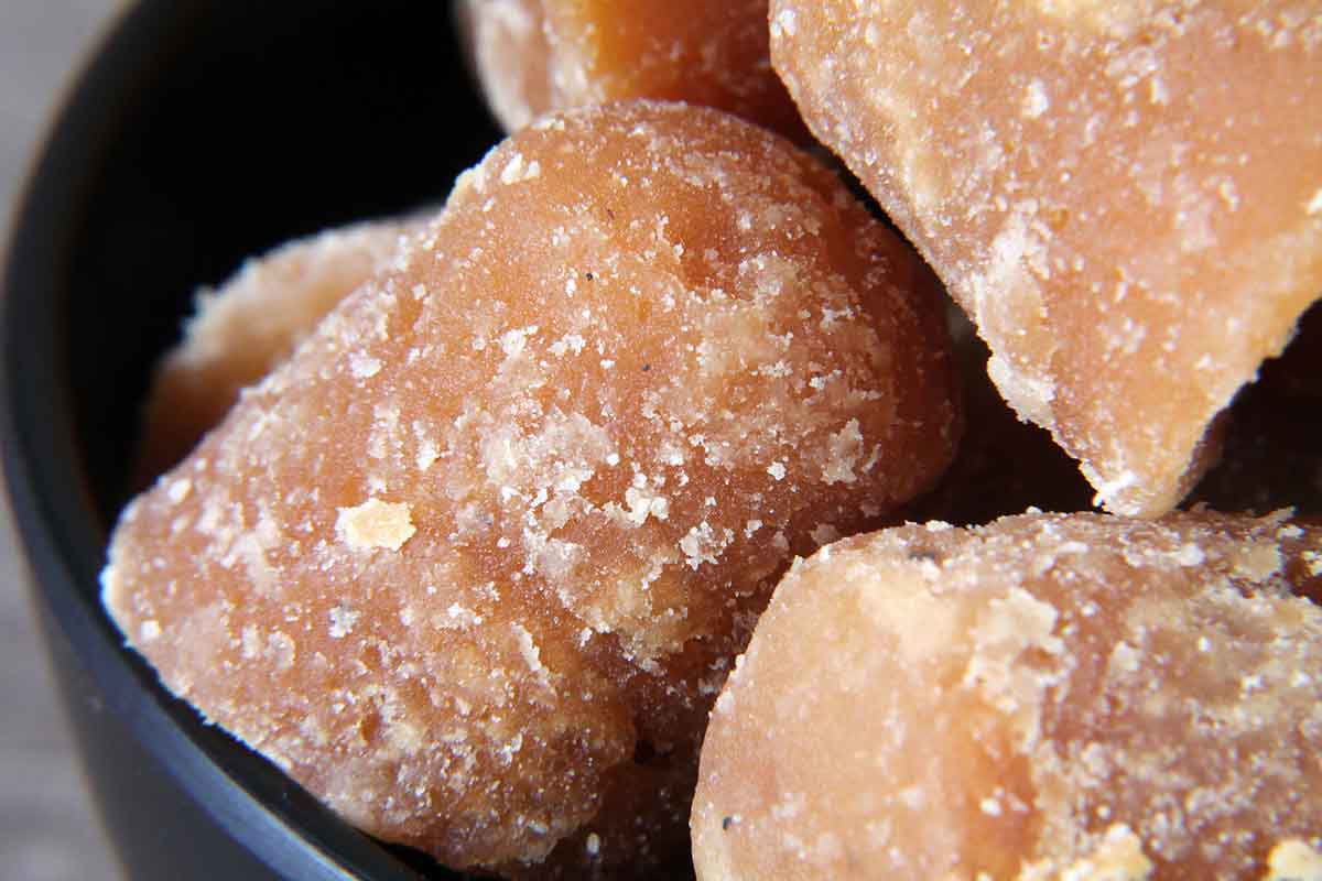 Desi Gud Chemical Free Cubes 450 Gm