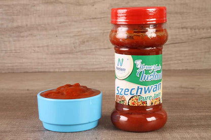 Sizzling Pure Jain Schezwan Sauce 200 Gm