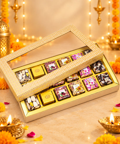 Swarn Vaibhav Diwali Sweet Treasure Box 18 Pieces 370 Gm