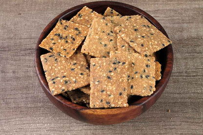 PEANUT SEASAME CRACKERS 125 GM