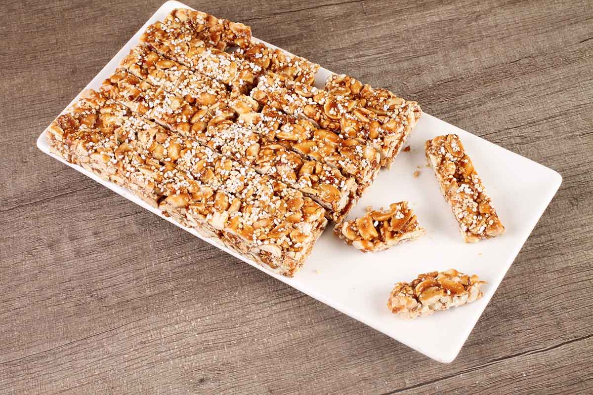 3 IN 1 PEANUT CHIKKI STICK 200 GM