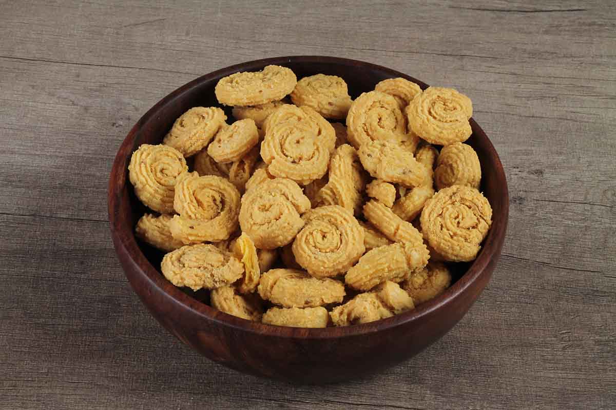 MINI MOONG DAL CHAKLI 200 GM