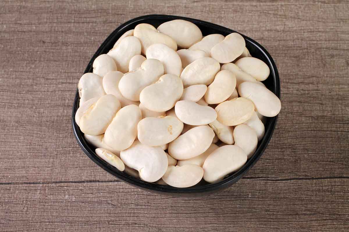 WHITE LIMA BEANS/PAPDI VAAL 500 GM